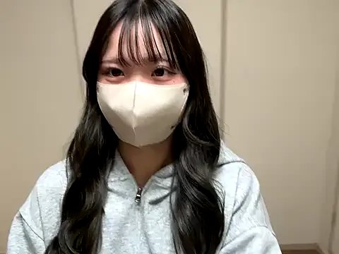 Freechat pomu_chan on StripChat