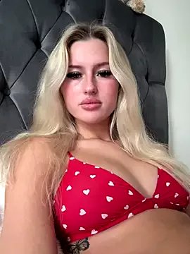 Freechat PrettyPrincess69x on StripChat