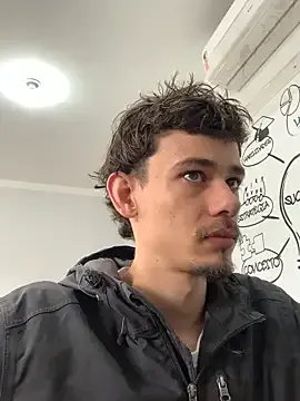 Pytergreensex on StripChat