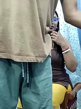 Group Queen_Doll on StripChat