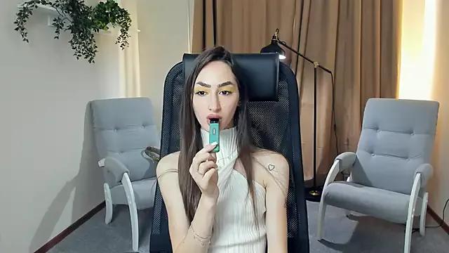 RanaeUsery on StripChat 