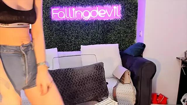 Freechat realhotfallingdevil on StripChat