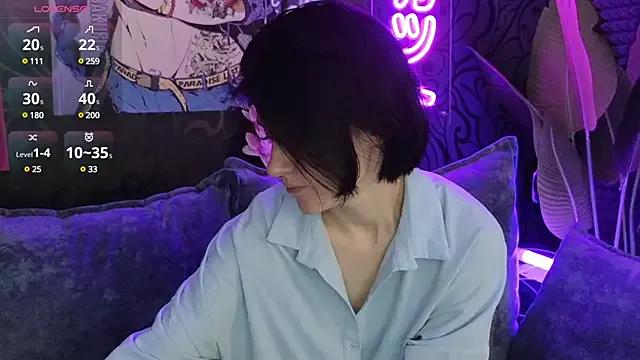 roxy_riot_ — Show what tongue can