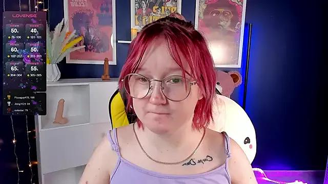 Sara_Robinson on StripChat 