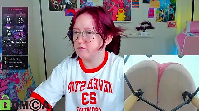 Sara_Robinson on StripChat 