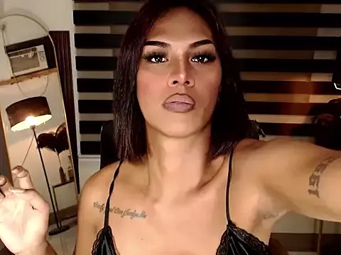 Freechat SarahAmber on StripChat