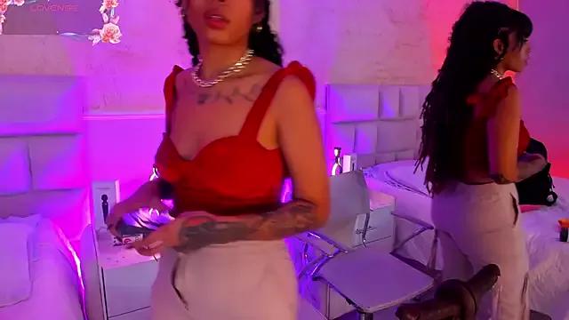 SarahLynn7 on StripChat 