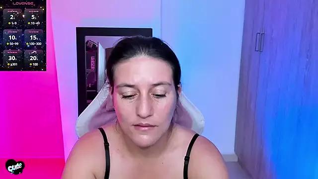 Saskyaa from StripChat