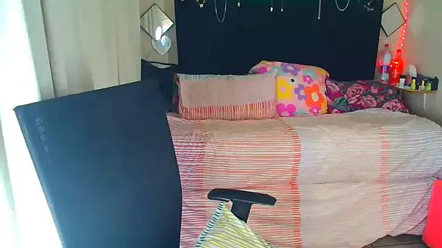 SAVAGExBOO on StripChat