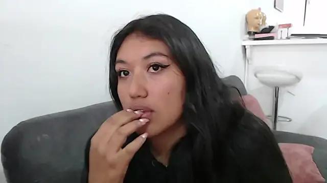 Luscious SharaRous gets butt-naked and masturbate while being peeked on SharaRous from StripChat