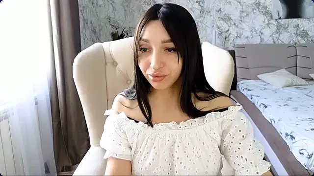 Freechat sheillawood on StripChat