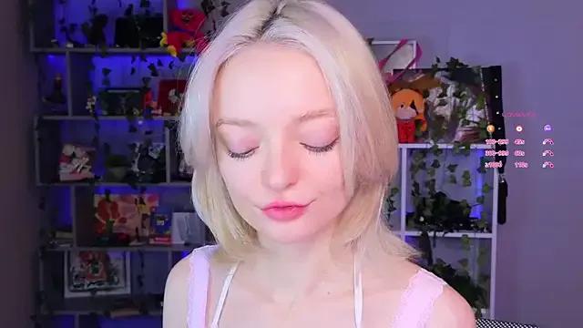 ShizukaBlanche from StripChat