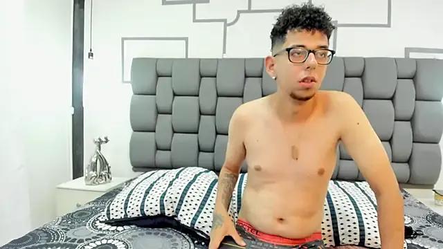 SkarletRuiz — GIRL FUCK ASS BOY IN DOGGY