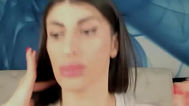 Freechat SkinnyDolly on StripChat