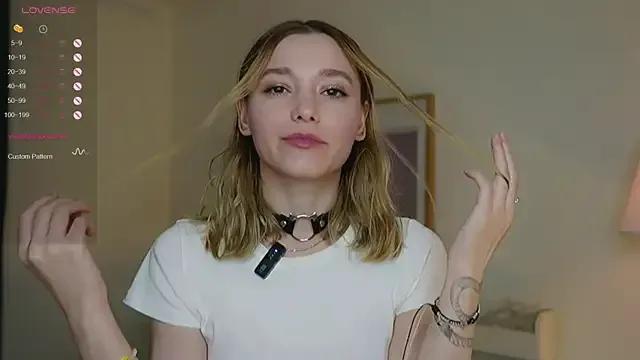 StripChat's StarryMary - obsession online cam escort to arouse all your dreams StarryMary from StripChat