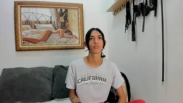 Sunny_OS on StripChat