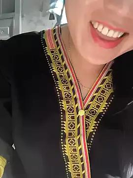 Sweetlove_77 on StripChat 