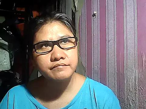 sweetsosie18 on StripChat 