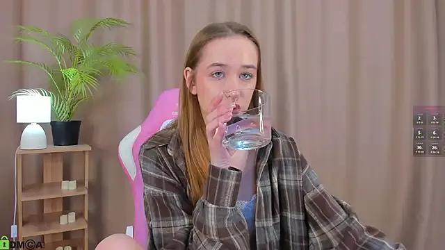 Sweett_Monica from StripChat