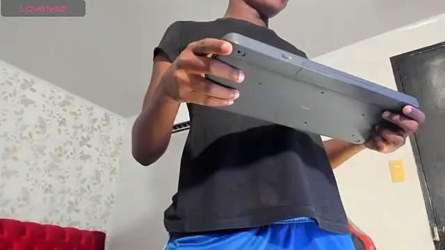 teylor_lovee — Fuck my ass in Doggystyle