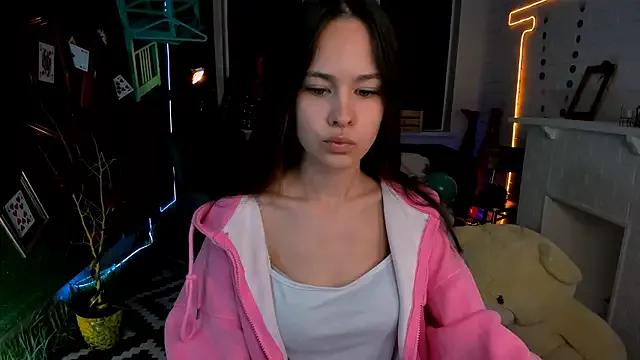 Freechat UliaNeer on StripChat