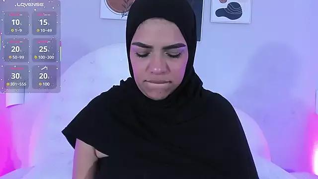 Umarani_ from StripChat