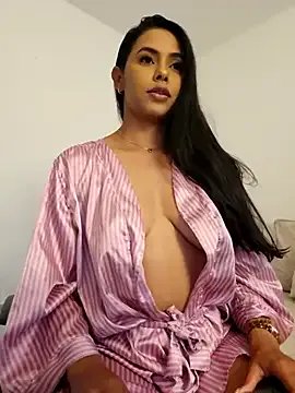 VictoriaEvaans_ — make me completely naked