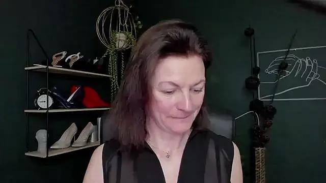 Freechat VivianWILD on StripChat