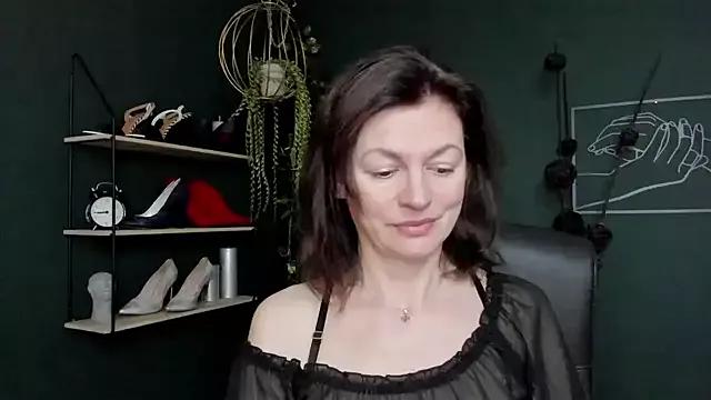 Freechat VivianWILD on StripChat