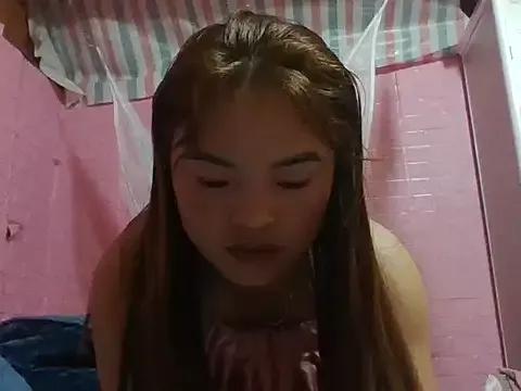 Yanchan_11 from StripChat