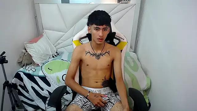 yiisu_ on StripChat 